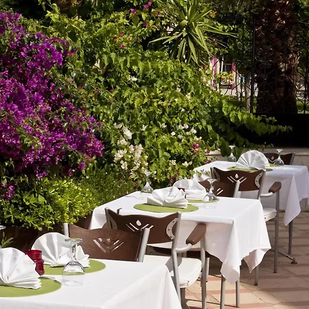 Highlife Hotel apartamentowy 3*