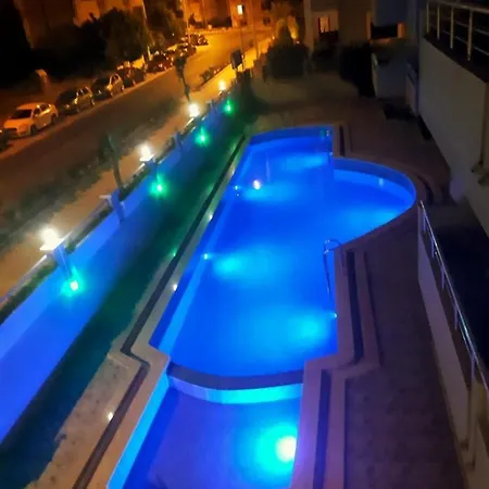 Highlife Aparthotel 3*