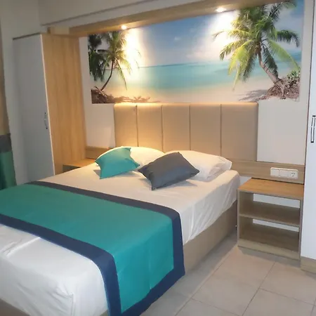 Highlife Aparthotel 3*