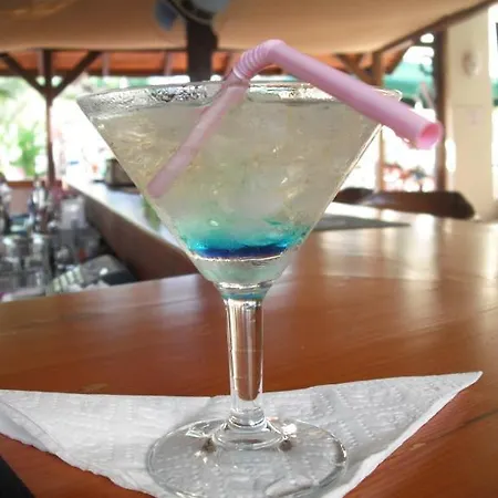 Highlife 公寓式酒店 马尔马里斯