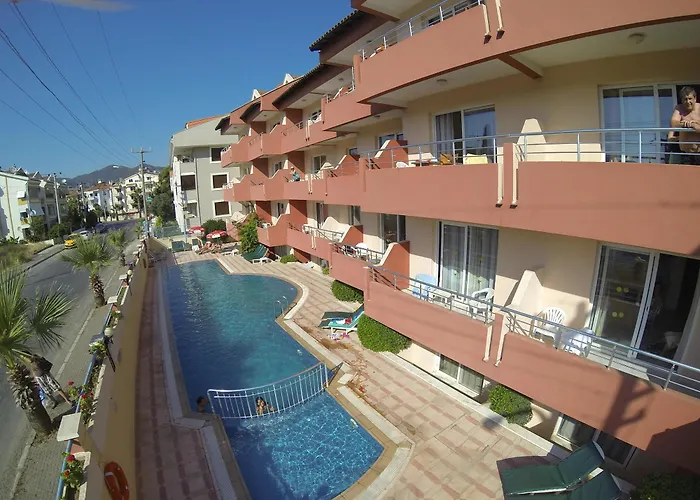 Aparthotel Highlife 3*