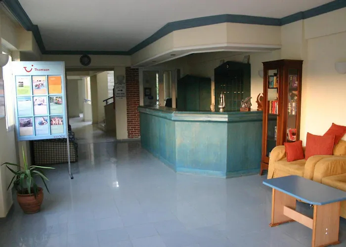 Highlife Aparthotel 3*