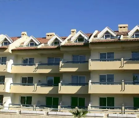 Highlife Apartahotel